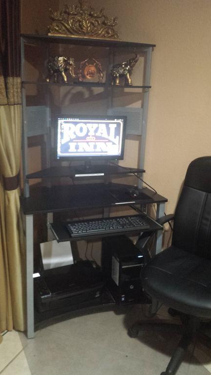 Royal Inn Pearsall Luaran gambar