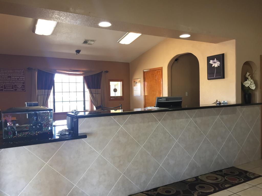 Royal Inn Pearsall Luaran gambar
